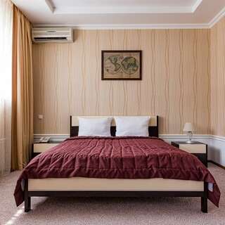 Гостиница Сибирский Сафари клуб Красноярск Комфортный 2-местный номер (Джуниор Сюит)-1