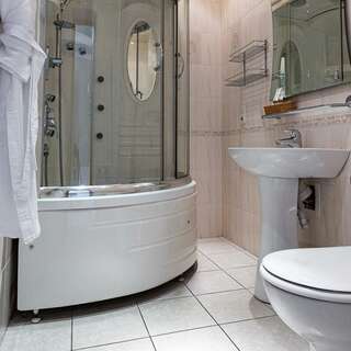 Гостиница Сибирский Сафари клуб Красноярск Комфортный 2-местный номер (Джуниор Сюит)-10