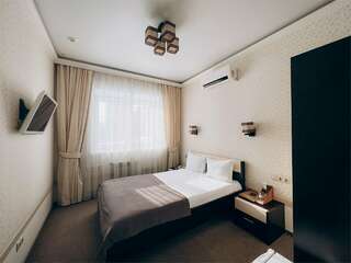 Гостиница Сибирский Сафари клуб Красноярск Стандартный двухместный номер с 1 кроватью или 2 отдельными кроватями-2