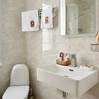 Гостиница Сибирский Сафари клуб Красноярск Комфортный 3-местный номер (Джуниор Сюит)-8