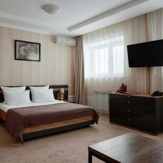 Гостиница Сибирский Сафари клуб Красноярск Комфортный 3-местный номер (Джуниор Сюит)-4