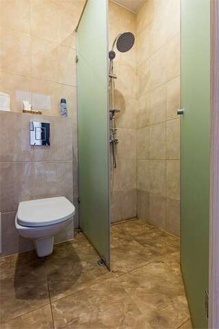 Гостиница Сибирский Сафари клуб Красноярск Стандартный двухместный номер с 1 кроватью или 2 отдельными кроватями-6