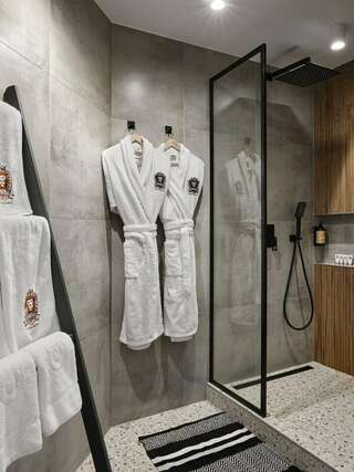 Гостиница Сибирский Сафари клуб Красноярск Люкс улучшенный-6